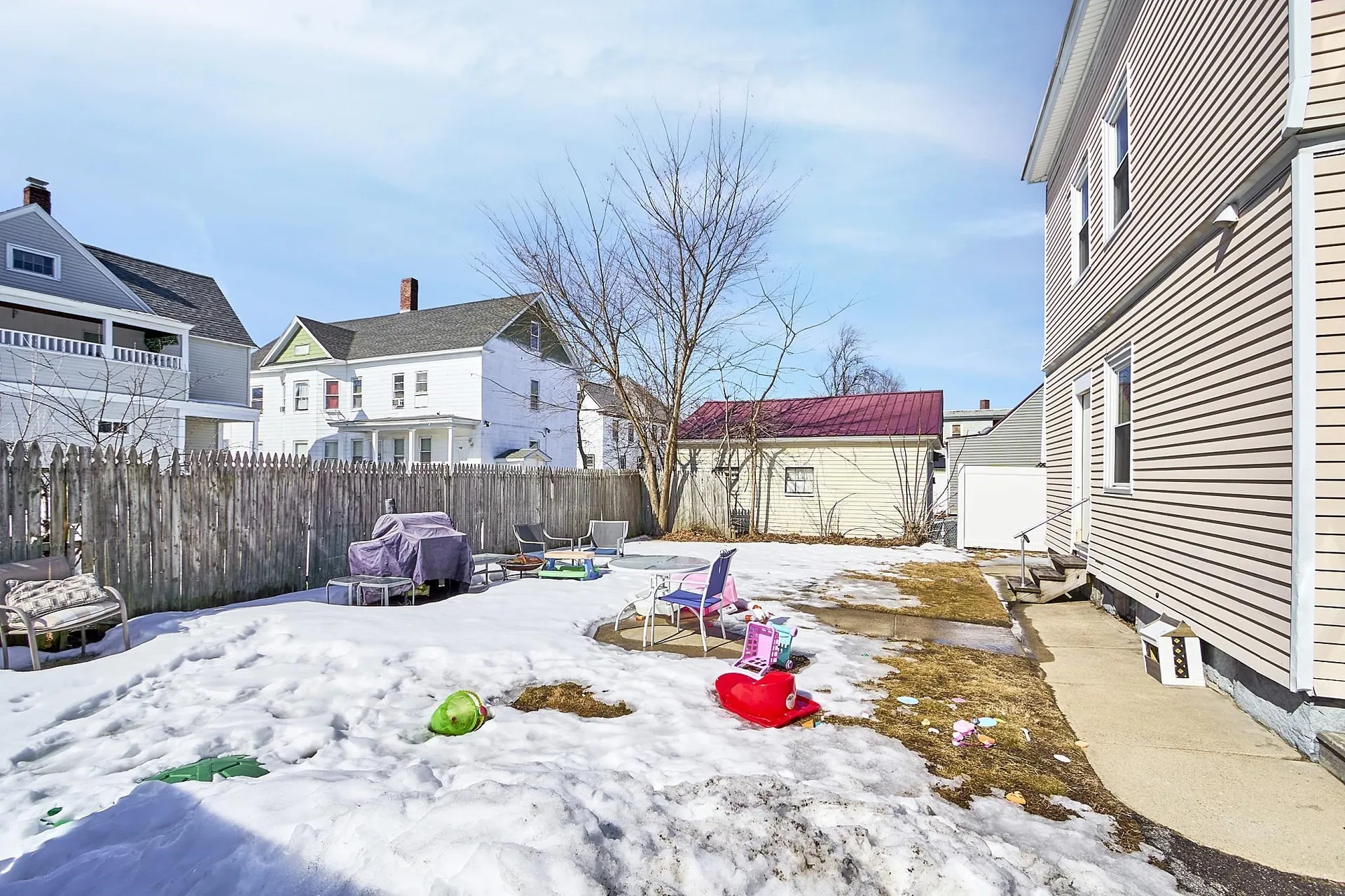 111 Ash Street Nashua NH 03060