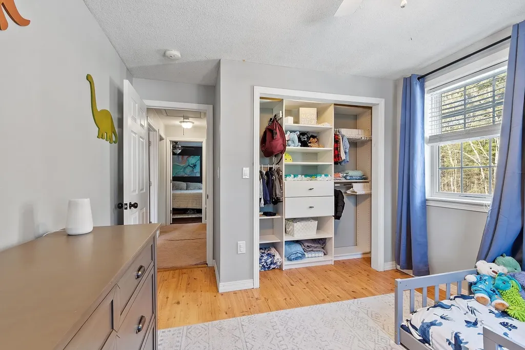 36 Roy Street Nashua NH 03060