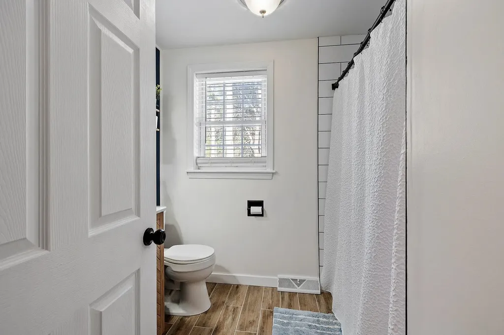 36 Roy Street Nashua NH 03060