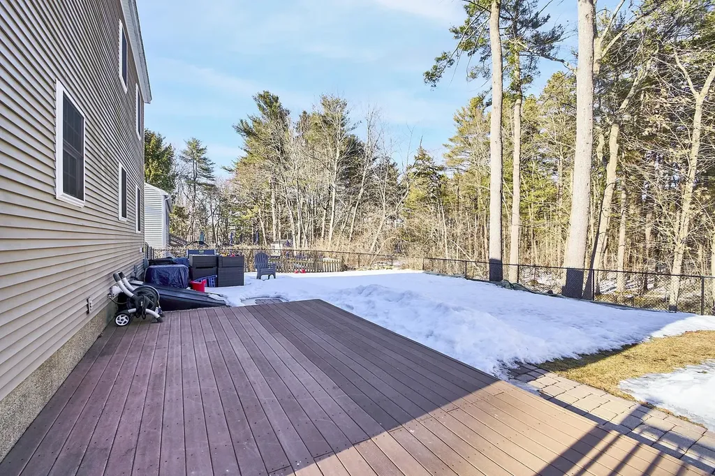 36 Roy Street Nashua NH 03060