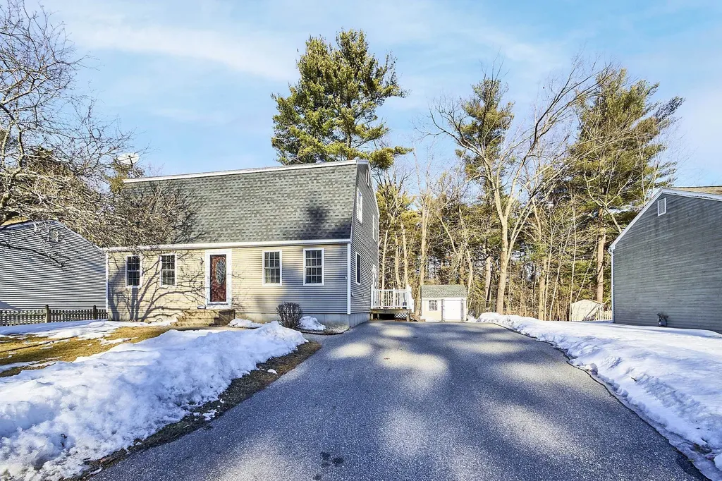 36 Roy Street Nashua NH 03060