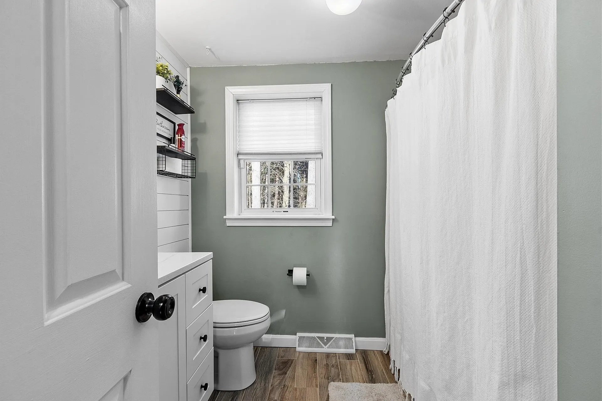 36 Roy Street Nashua NH 03060