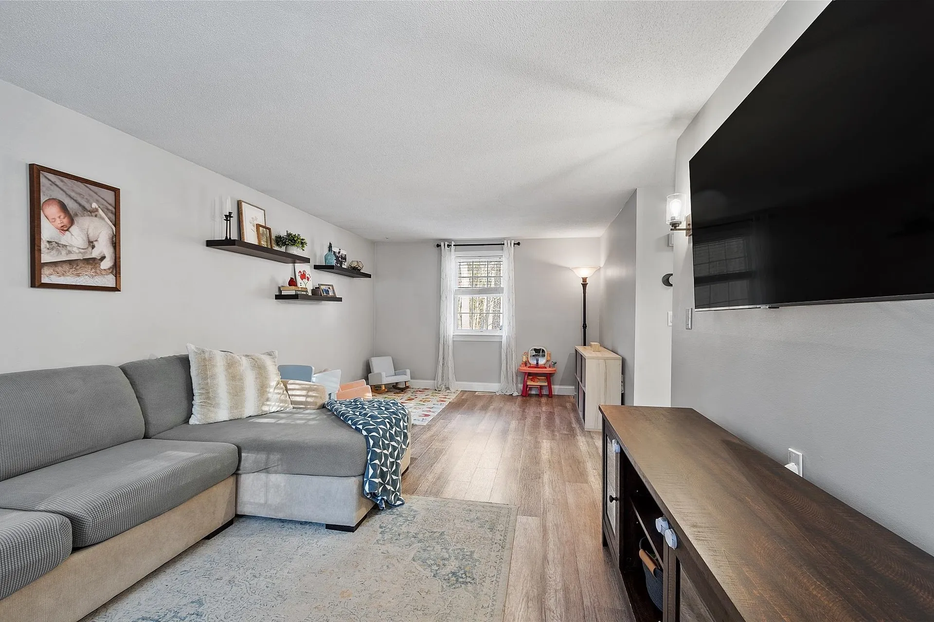 36 Roy Street Nashua NH 03060