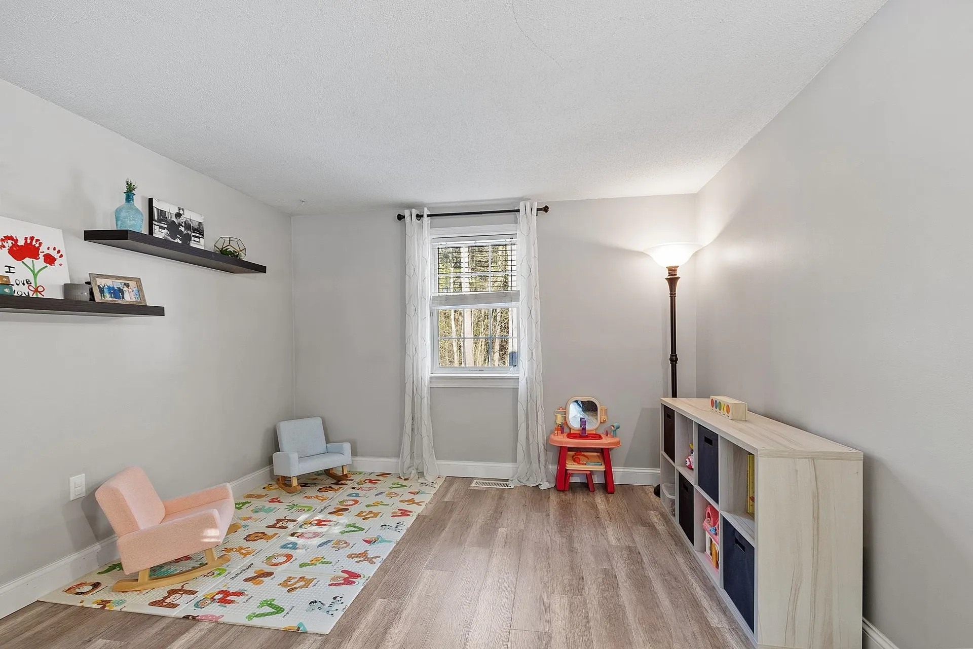 36 Roy Street Nashua NH 03060