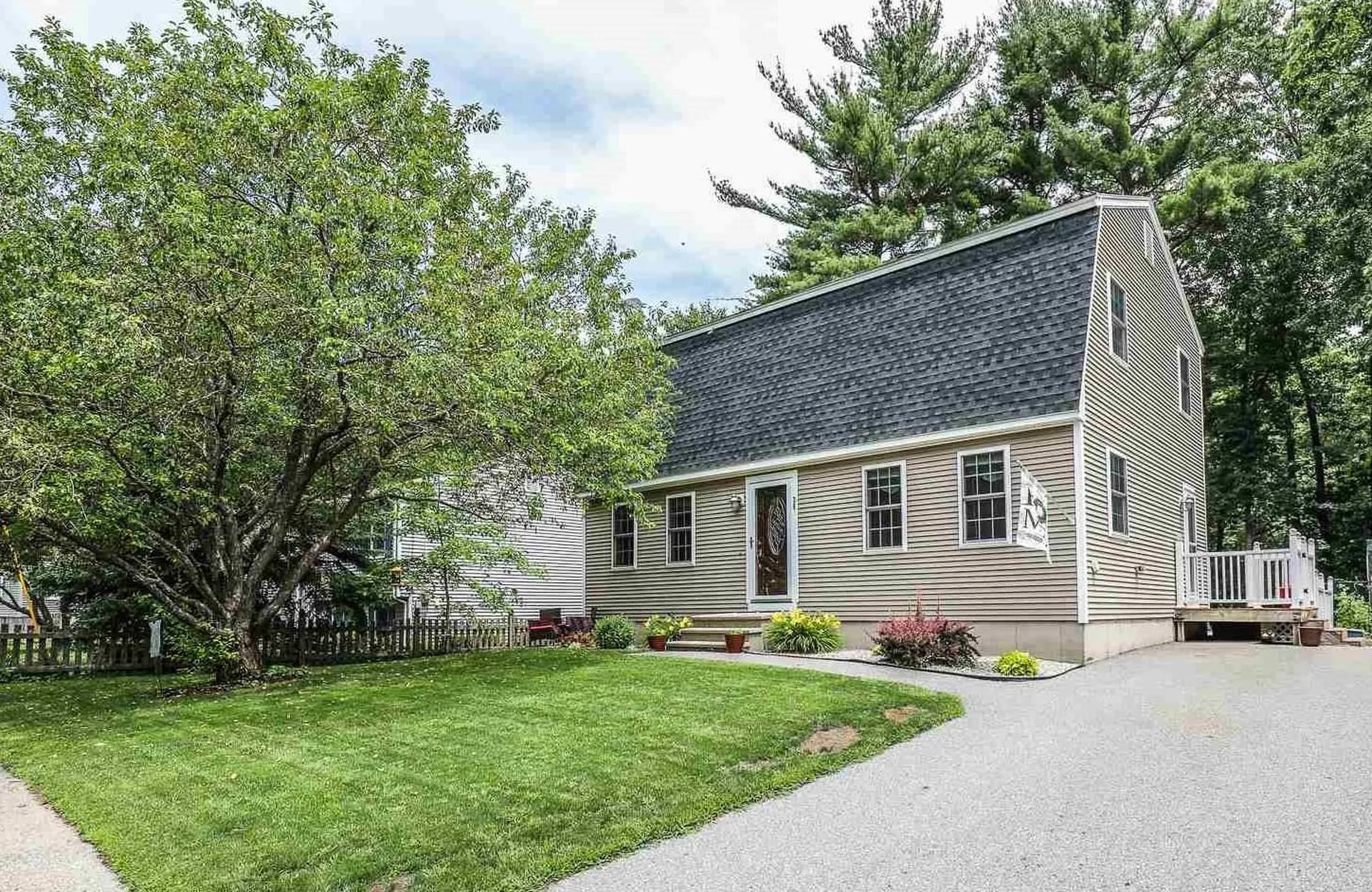 36 Roy Street Nashua NH 03060
