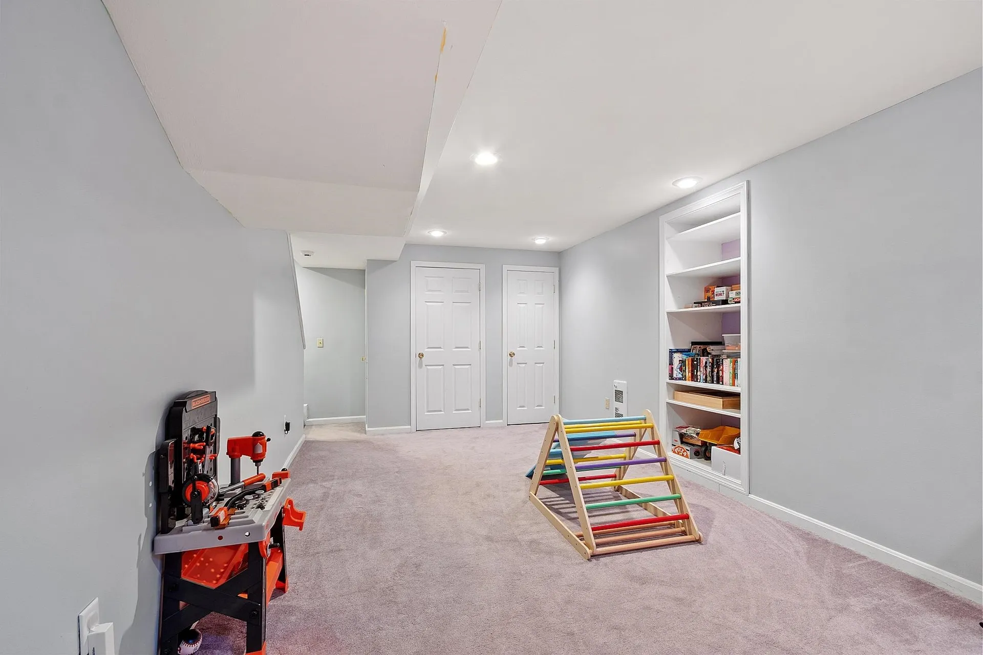 36 Roy Street Nashua NH 03060