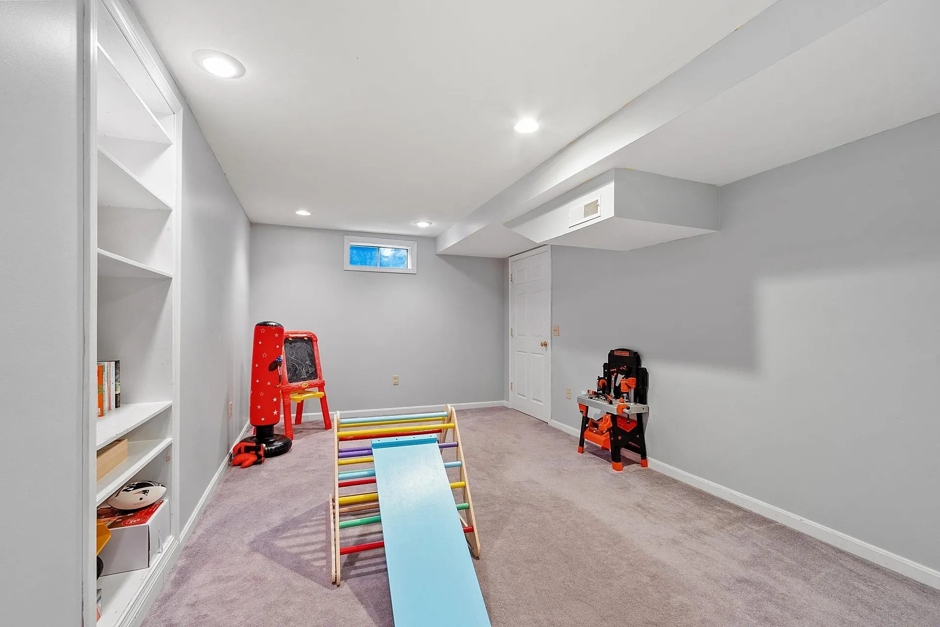 36 Roy Street Nashua NH 03060