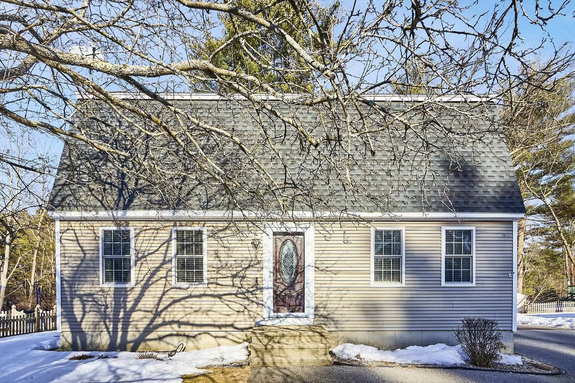 36 Roy Street Nashua NH 03060