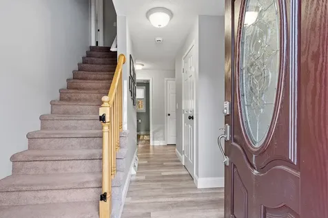 36 Roy Street Nashua NH 03060
