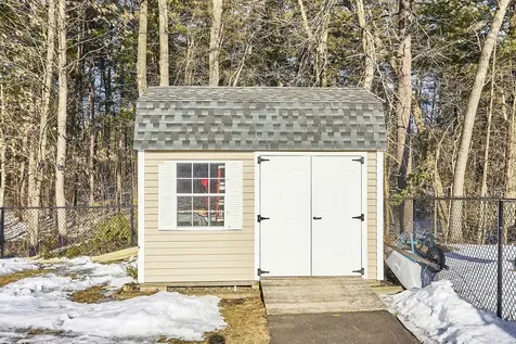 36 Roy Street Nashua NH 03060