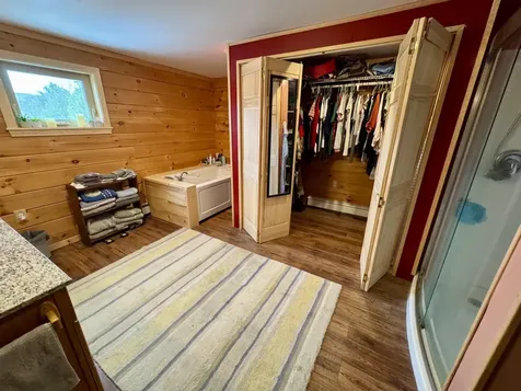 8 Fenn Way Circle Bath NH 03740