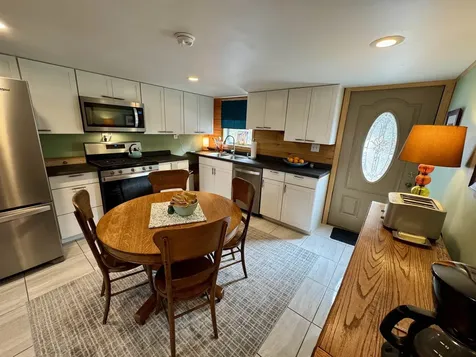 8 Fenn Way Circle Bath NH 03740