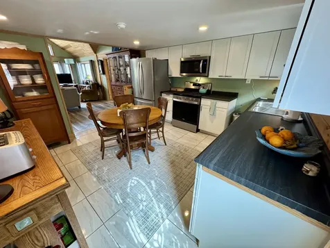 8 Fenn Way Circle Bath NH 03740