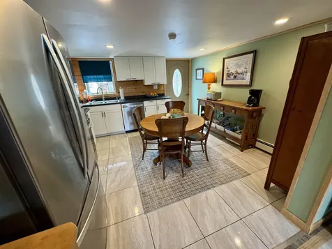 8 Fenn Way Circle Bath NH 03740