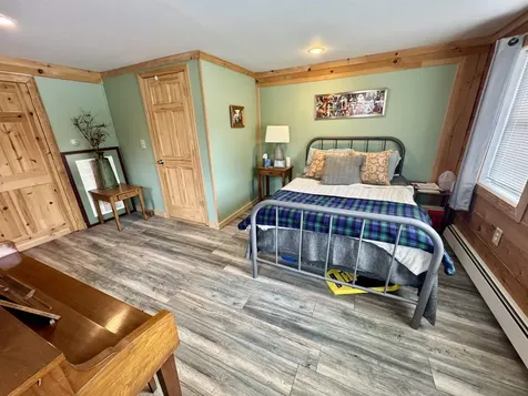 8 Fenn Way Circle Bath NH 03740