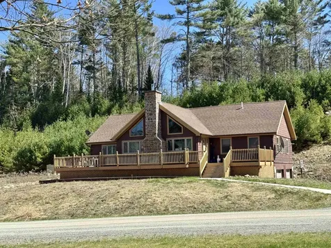 8 Fenn Way Circle Bath NH 03740