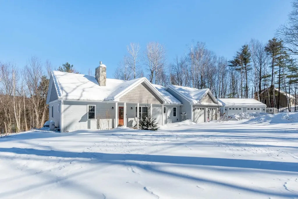 98 Young Road Gilford NH 03249