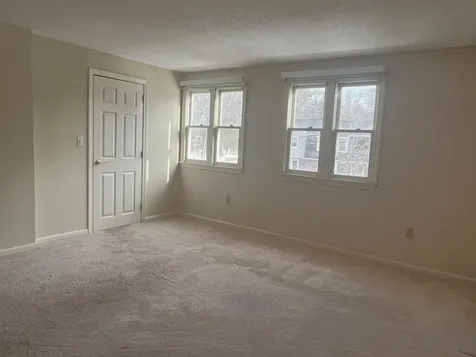 8 Foxtail Lane Goffstown NH 03045