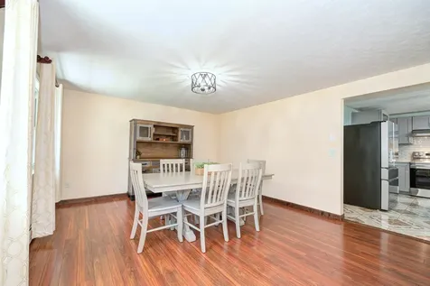 6 Joanne Drive Hooksett NH 03106