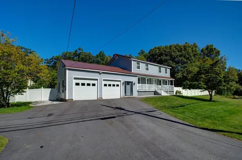 6 Joanne Drive Hooksett NH 03106