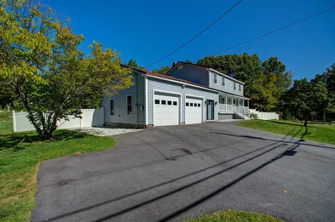 6 Joanne Drive Hooksett NH 03106