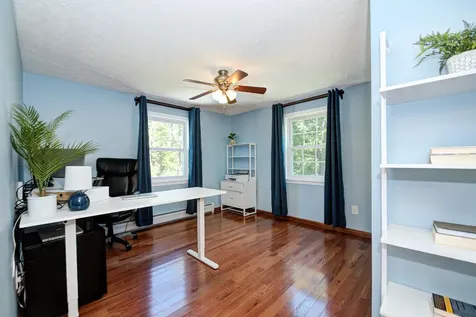 6 Joanne Drive Hooksett NH 03106