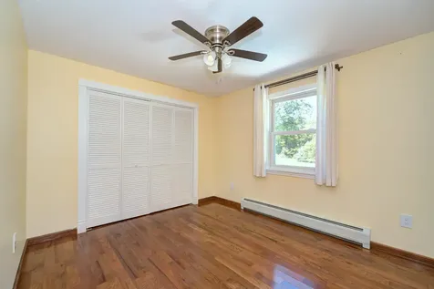 6 Joanne Drive Hooksett NH 03106