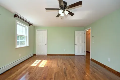 6 Joanne Drive Hooksett NH 03106