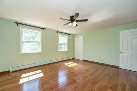 6 Joanne Drive Hooksett NH 03106