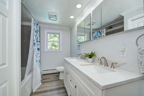 6 Joanne Drive Hooksett NH 03106