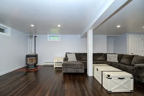 6 Joanne Drive Hooksett NH 03106