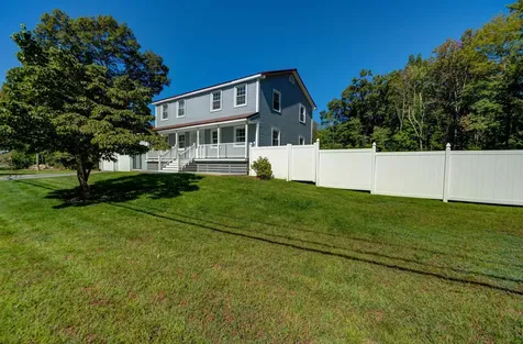 6 Joanne Drive Hooksett NH 03106