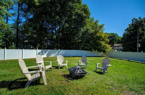 6 Joanne Drive Hooksett NH 03106