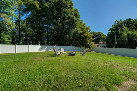 6 Joanne Drive Hooksett NH 03106