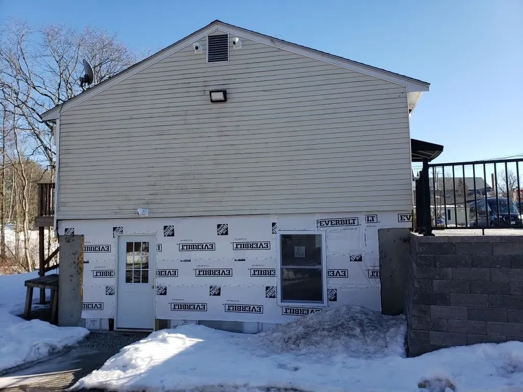 29 Crystal Avenue Derry NH 03038