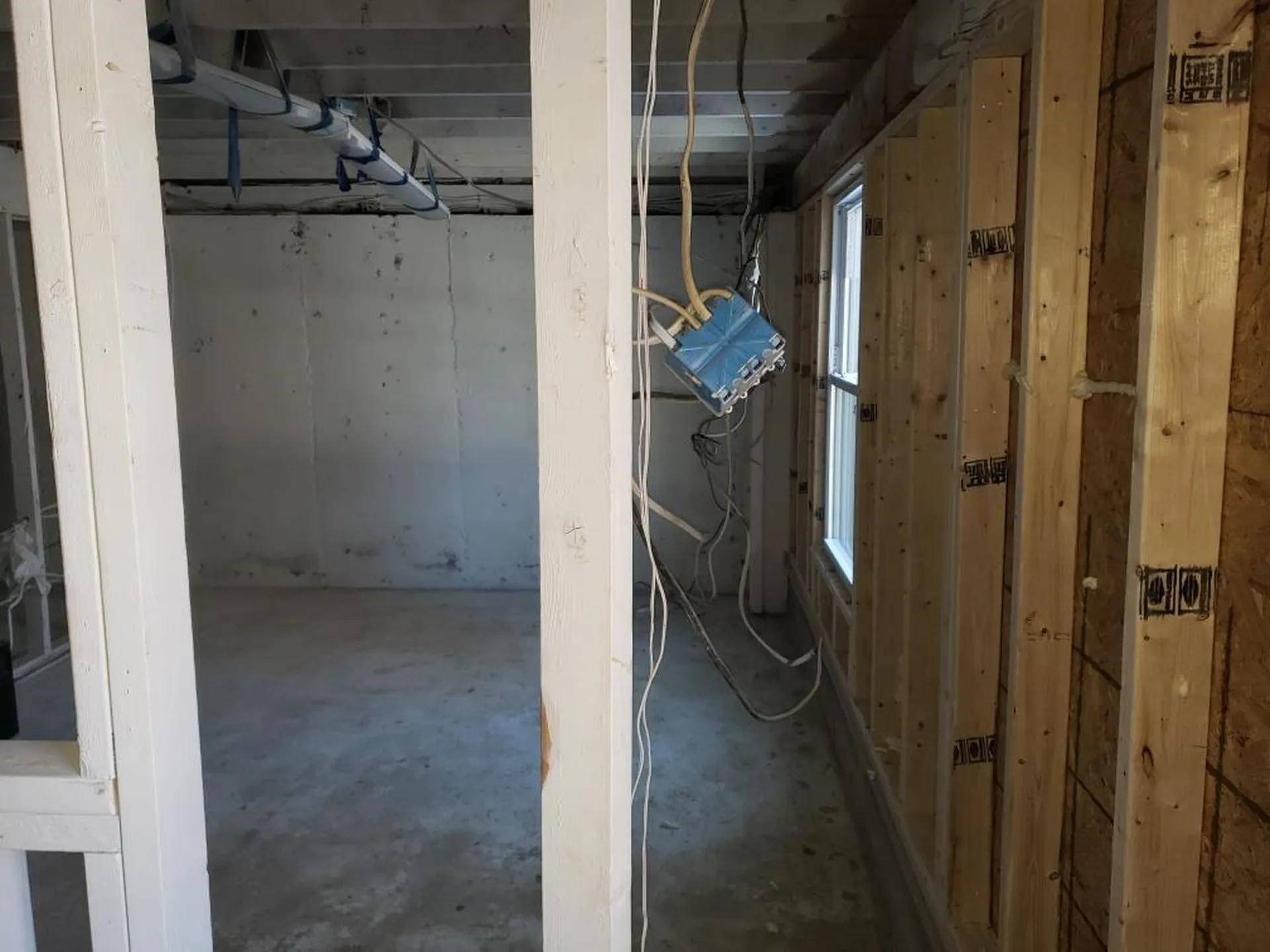 29 Crystal Avenue Derry NH 03038