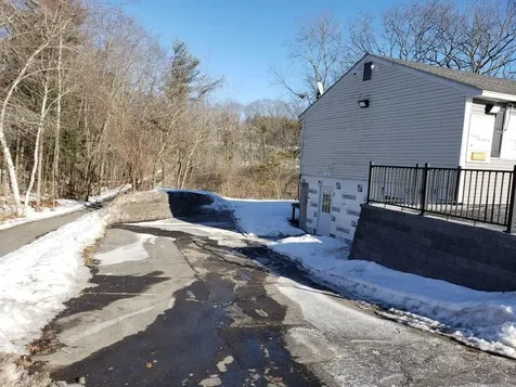 29 Crystal Avenue Derry NH 03038