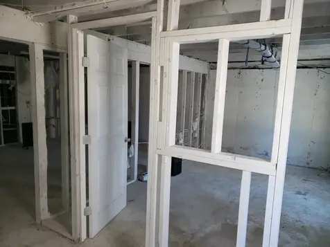 29 Crystal Avenue Derry NH 03038