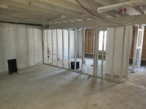 29 Crystal Avenue Derry NH 03038