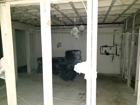 29 Crystal Avenue Derry NH 03038