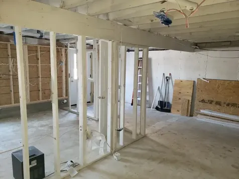 29 Crystal Avenue Derry NH 03038