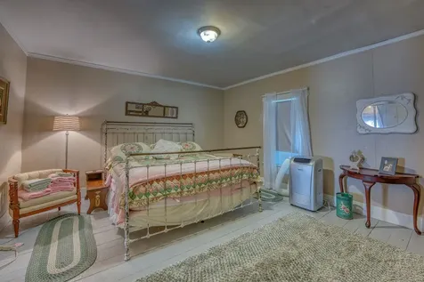 53 Jefferson Road Whitefield NH 03598