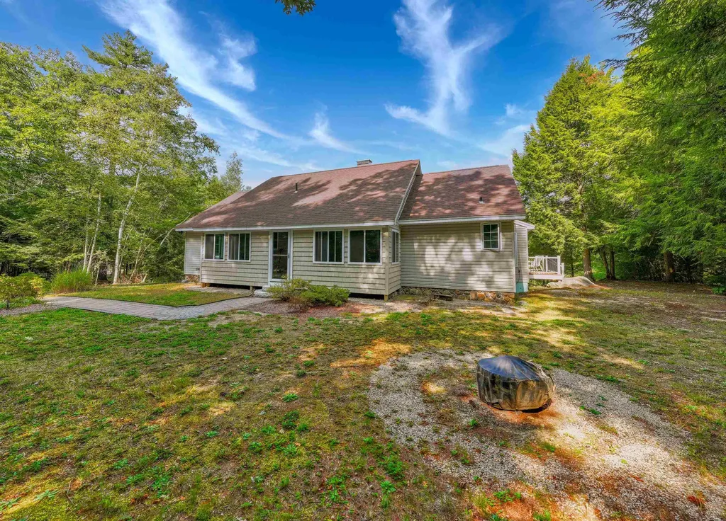 35 Orchards Road Wolfeboro NH 03894