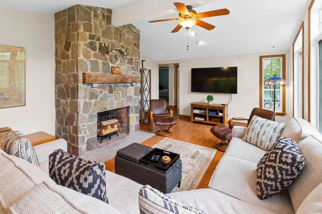 35 Orchards Road Wolfeboro NH 03894