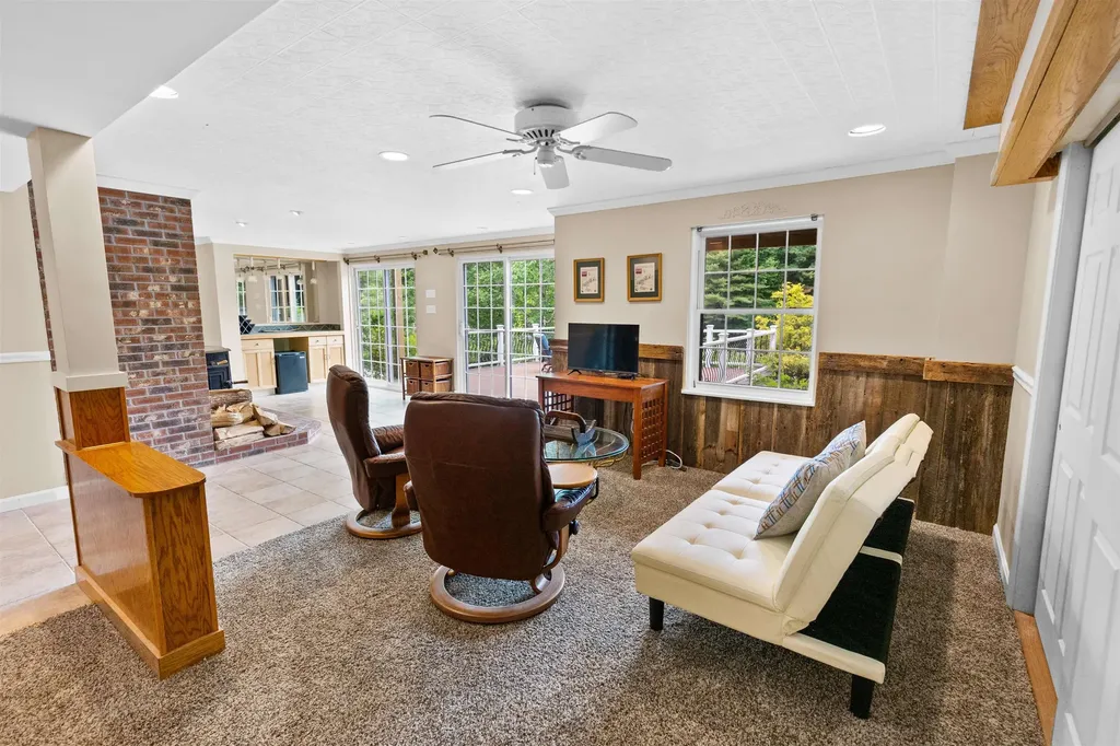 35 Orchards Road Wolfeboro NH 03894