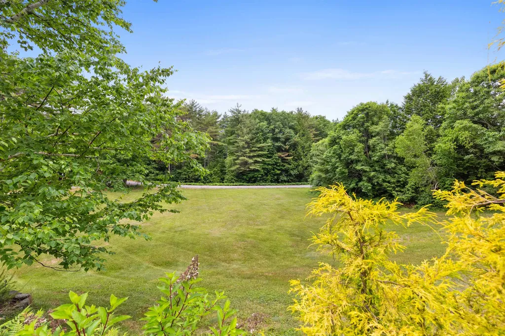 35 Orchards Road Wolfeboro NH 03894