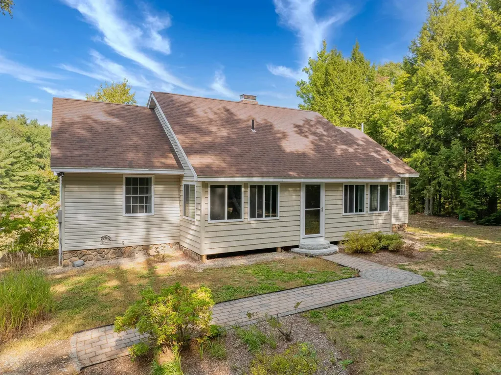 35 Orchards Road Wolfeboro NH 03894