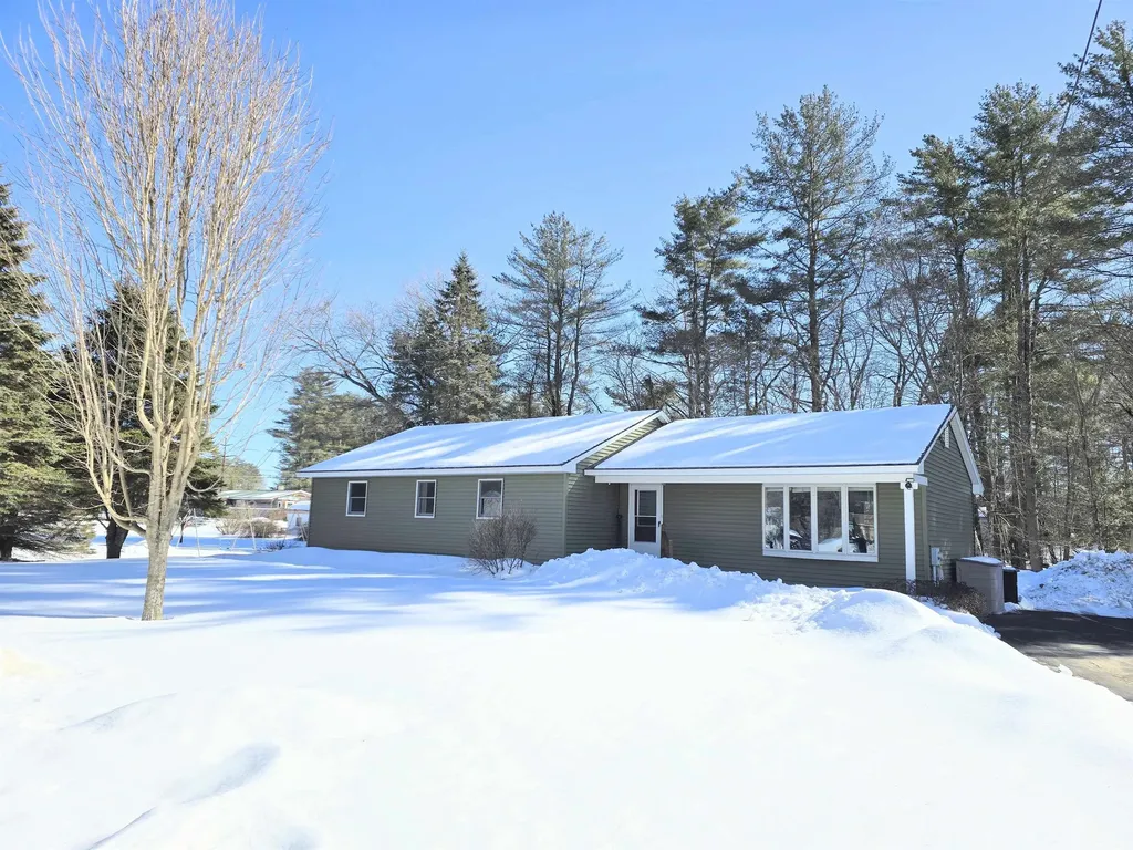 11 Lawson Avenue Franklin NH 03235