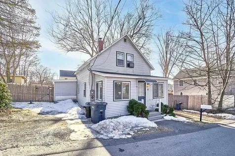 5 Worthley Road Derry NH 03038