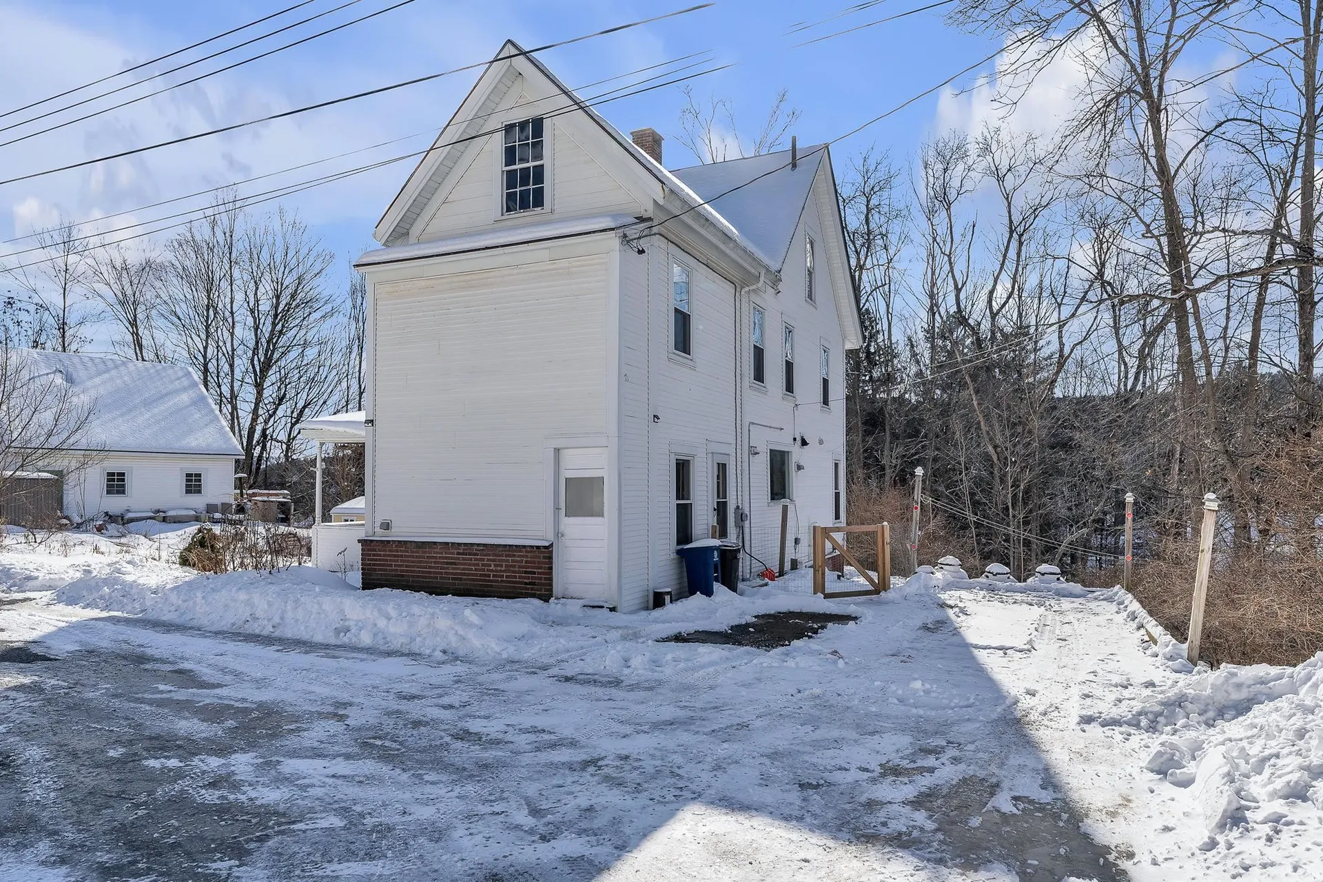 78 Harry Gibbs Street Hartford VT 05047